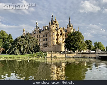 
                Schweriner Schloss                   