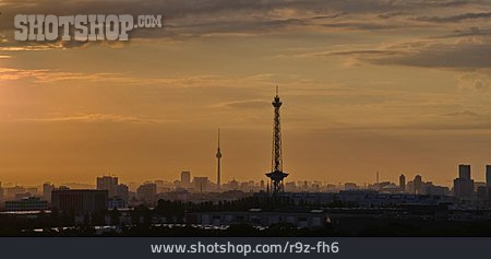 
                Sonnenaufgang, Berlin                   