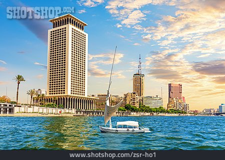 
                Hochhaus, Segelboot, Nil, Kairo                   