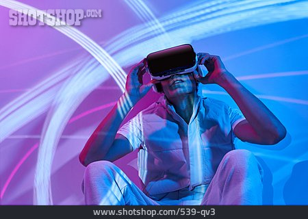 
                Simulation, Head-mounted Display                   