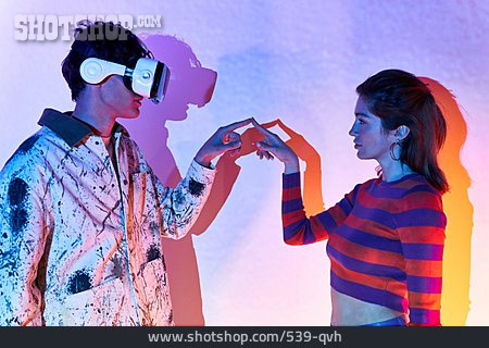 
                Technik, Virtuelle Realität, Mensch, Realität, Head-mounted Display                   
