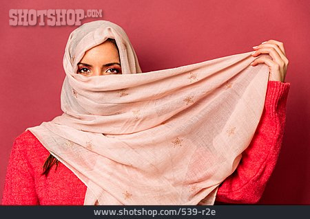 
                Kopftuch, Muslimin                   