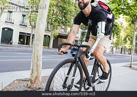 
                Fahrrad, Mobilität, Armprothese                   