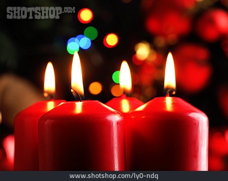 
                Kerzenlicht, Adventskerze, Vierter Advent                   