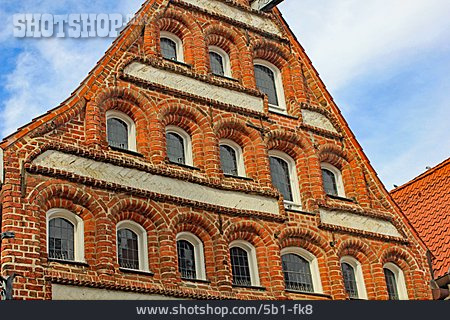 
                Bürgerhaus, Backsteingebäude, Lüneburg                   