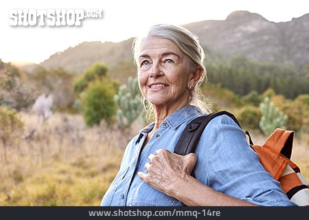 
                Wanderung, Aktive Seniorin                   