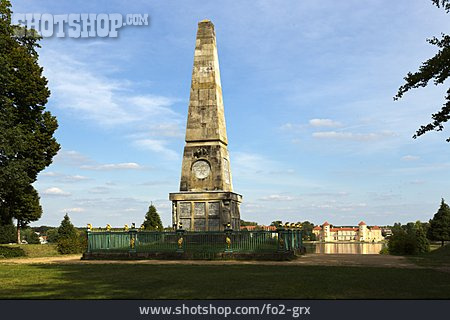 
                Rheinsberger Obelisk                   