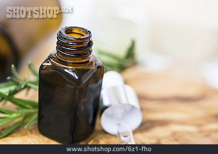 
                Aromatherapie, Essenz, Rosmarinöl                   