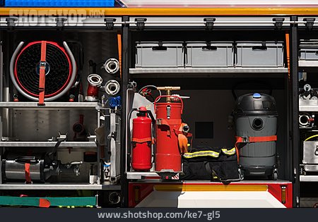 
                Feuerwehr, Feuerwehrfahrzeug, Feuerwehrausrüstung                   