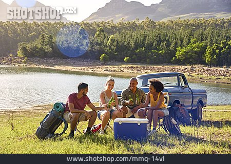 
                Picknick, Freunde, Camping, Wanderurlaub                   