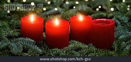 
                Kerzenlicht, Adventskerze, Dritter Advent                   