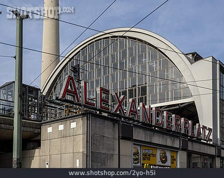 
                Bahnhof, Alexanderplatz                   