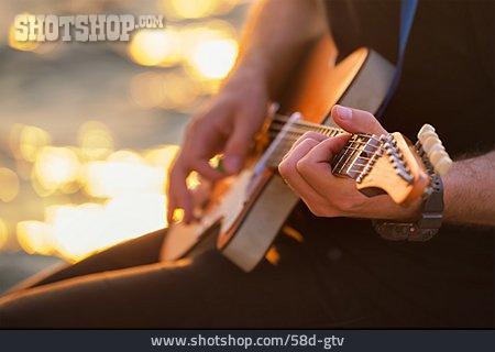 
                Musiker, Gitarre Spielen, E-gitarre                   
