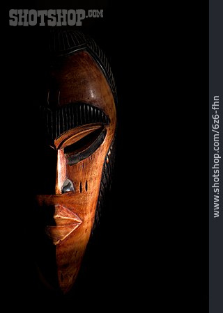 
                Holzmaske, Afrikanisch                   