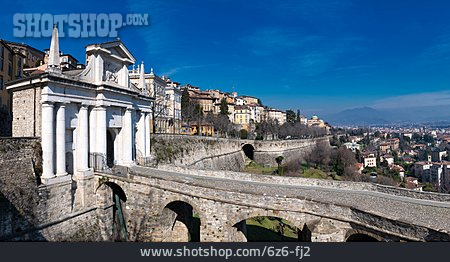 
                Bergamo, Porta San Giacomo, Città Alta                   