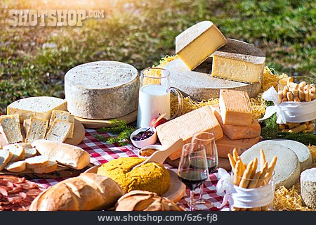 
                Picknick, Käseplatte, Italienische Küche                   