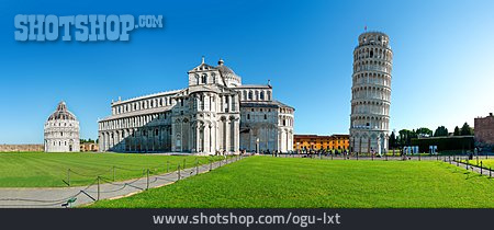 
                Pisa, Piazza Del Duomo                   