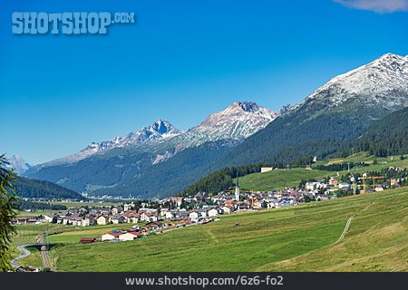 
                Schweiz, Graubünden, La Plaiv                   