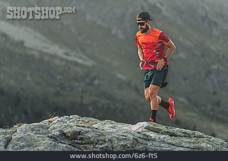 
                Sportsman, Runner                   