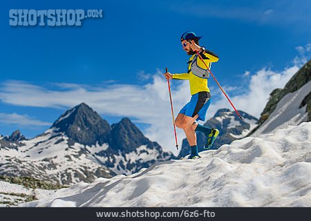 
                Bergab, Skyrunning, Ultramarathon                   
