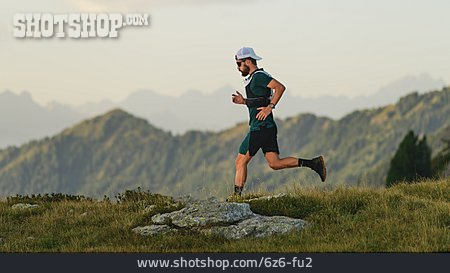 
                Läufer, Traillauf, Berglauf                   