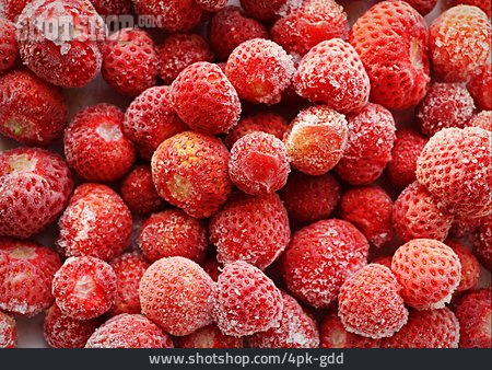 
                Gefroren, Erdbeeren                   