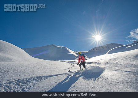 
                Wintersport, Skifahren, Abfahrtski                   