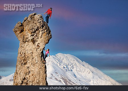 
                Teamarbeit, Bergsteigen, Klettern                   