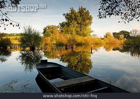 
                Lake, Autumn, Boat                   