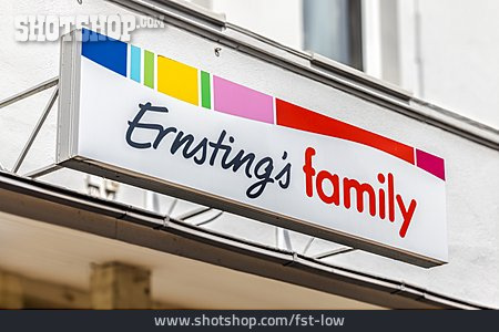 
                Ernstings Family                   