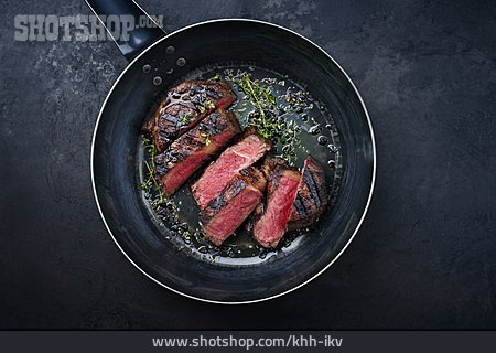 
                Fleischgericht, Rib-eye Steak                   