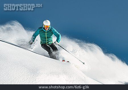 
                Skifahren, Abfahrtski, Tiefschneefahren                   