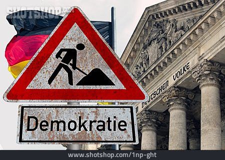 
                Deutschland, Demokratie, Krise, Rechtsextremismus                   