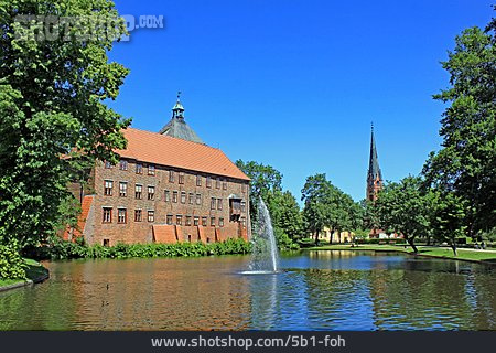 
                Schloss Winsen                   