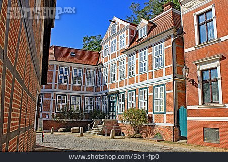 
                Fachwerkhäuser, Boizenburg                   
