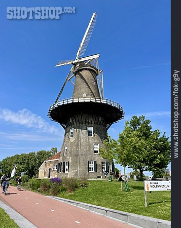 
                Museum, Windmühle, Leiden                   