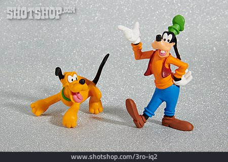 
                Walt Disney, Goofy, Pluto                   