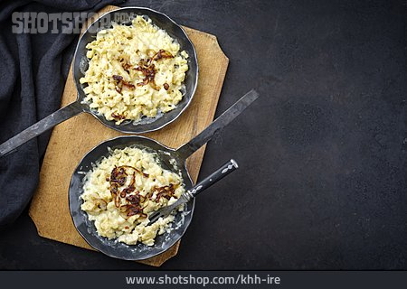 
                Kässpätzle, Käsespätzle                   