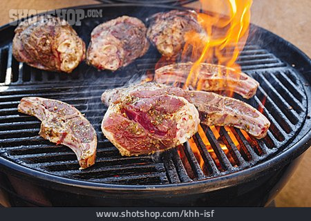 
                Grillen, Grillfleisch, Barbecue                   