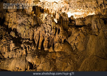 
                Tropfsteinhöhle, Coves Del Drac                   