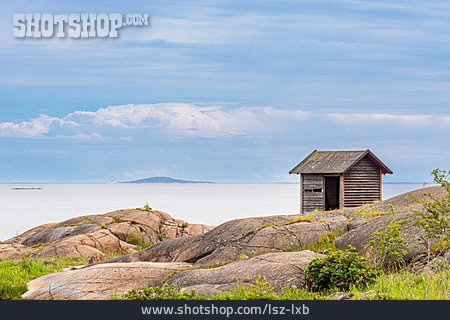 
                Schweden, Holzhütte, Ostseeküste                   