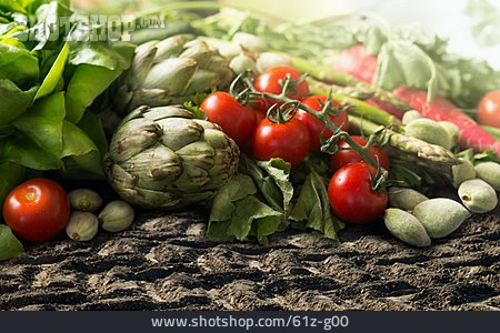 
                Gesunde Ernährung, Gemüse, Mandeln                   