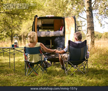 
                Liebe, Camping, Seniorenpaar                   