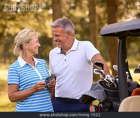 
                Golfen, Golfsport, Seniorenpaar                   