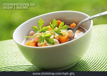 
                Suppe, Gemüsesuppe, Bohnensuppe                   