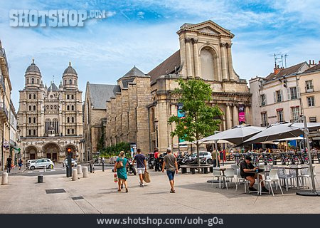 
                Altstadt, Dijon                   