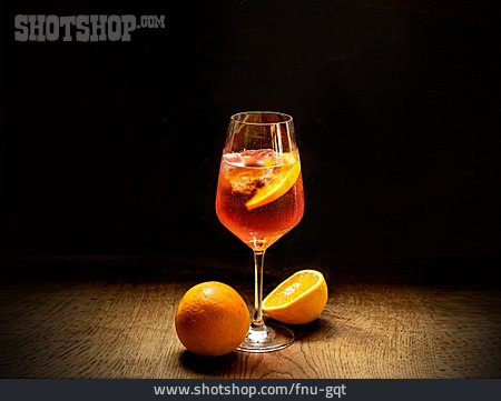 
                Alkoholisches Getränk, Aperol Spritz                   
