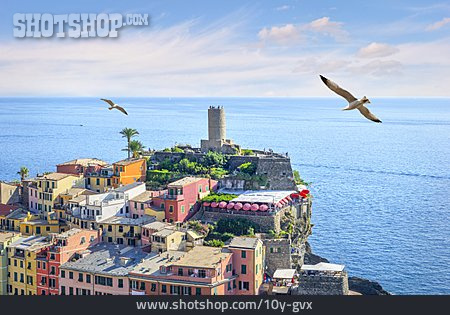 
                Mittelmeer, Vernazza, Doria-burg                   