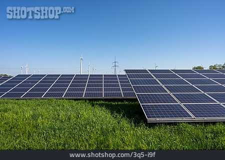 
                Solarzellen, Erneuerbare Energie, Solaranlage                   