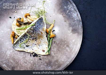 
                Abendessen, Fischgericht, Fine Dining                   